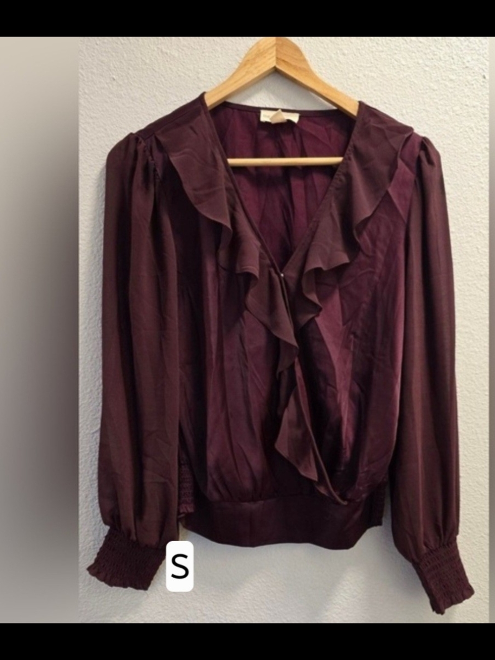 Women's Blouse Bundle Of 6 - Picture 5 of 7